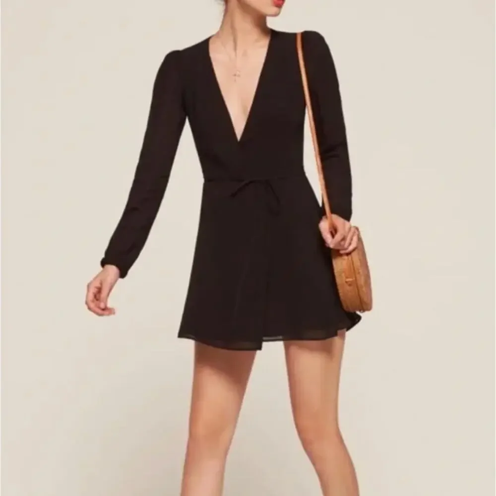 Aritzia Babaton wrap dress in Japanese crepe - Picture 3 of 3